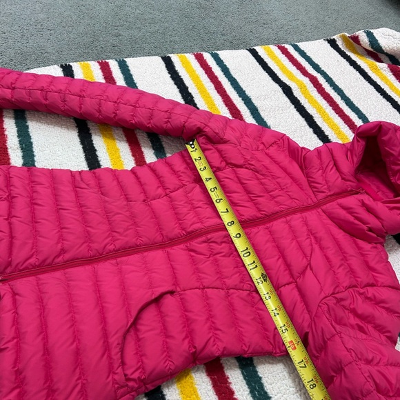 Lululemon Pack It Down Puffer Jacket in Calypso Pink, Size 4 - Picture 5 of 13